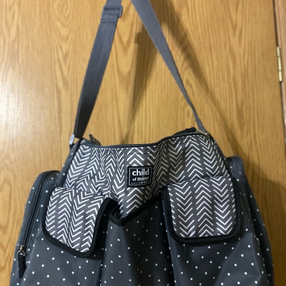 DIAPER BAG!! Child of mine made by Carters - Picture 3 of 8